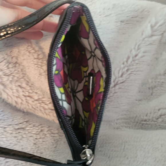 YK2 GUESS wristlet wallet - Picture 4 of 6